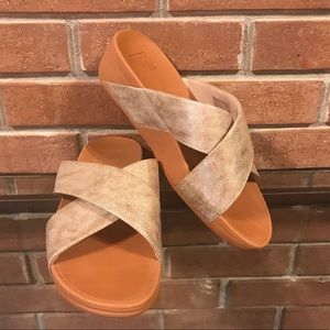 Women’s Fitflop sandals